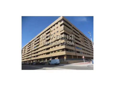 Piso en Urbanización El Quiñón