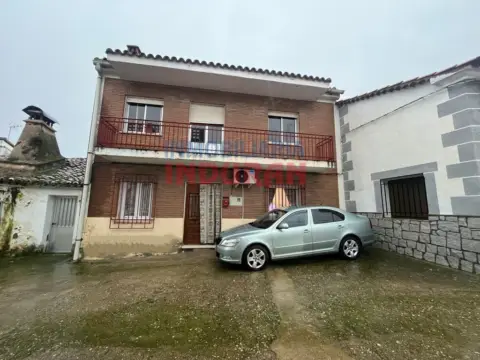 Casa en Peraleda de la Mata