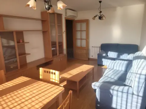 Piso en calle de la Reina Amália, 40