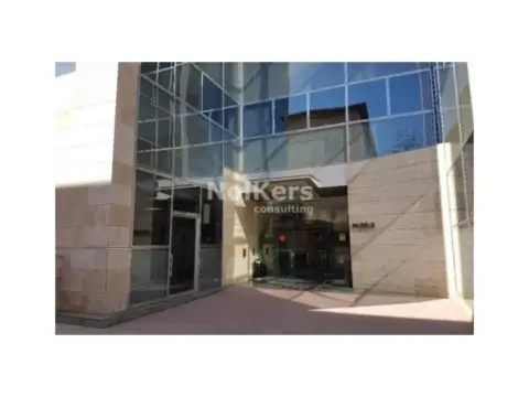 Nave industrial en Almeda