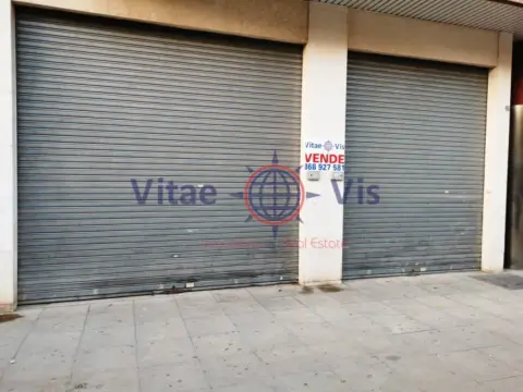 Local comercial en Avenida Fuerzas Armadas