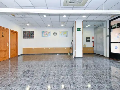 Local comercial en Calarreona-Las Lomas