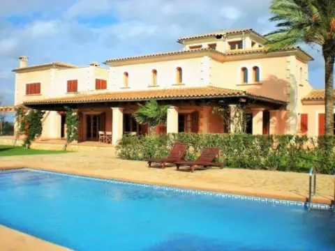 Casa rústica en Petra