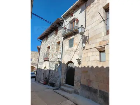 Casa en Puertomingalvo