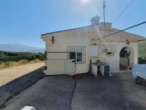 Finca rústica en Iznate