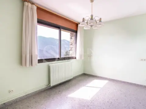 Chalet 7 chambres à vendre à Juberri, Sant Julià de Lòria · 40 sur 60