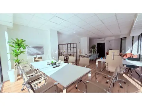 Oficina en Pont Nou
