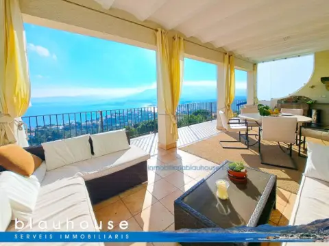 Casa en Grifeu