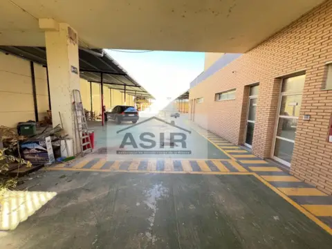 Nave industrial en Albuixarres
