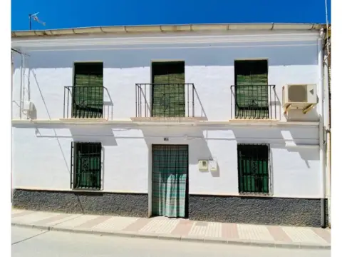 Casa en Cacín