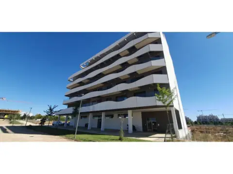 Estudio en Avenida de Elvas-Campus