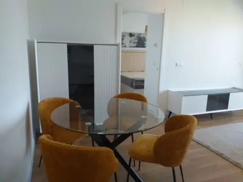 Estudio en Avenida de Elvas-Campus