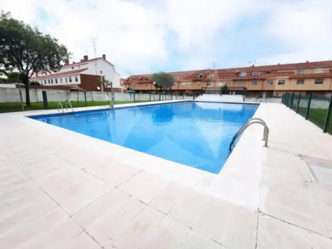 Piso en Avenida de Elvas-Campus