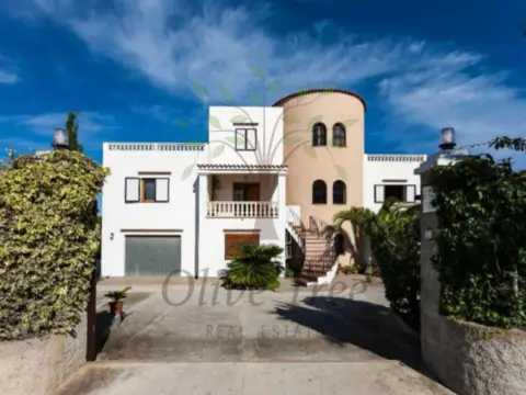 Casa pareada en Can Tomas