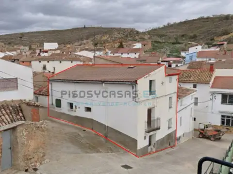 Casa en calle Lacambra, 21