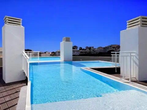 Piso en Rambla-Duggi-Los Hoteles
