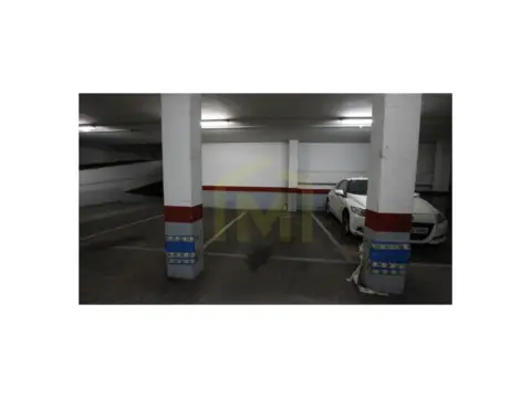 Garaje en Teatinos - los Prados