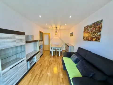 Piso en Tenderina-Mercadín-Fozaneldi