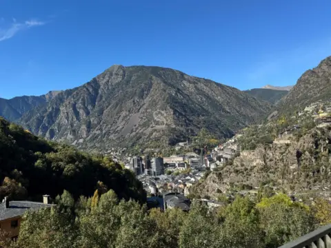 Appartement 3 chambres à vendre à Escaldes-Engordany · 50 sur 60