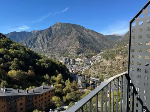 3-bedroom flat for sale in Escaldes-Engordany · 56 of 60