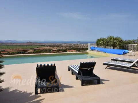 Finca rústica en Los Belones