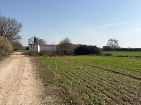 Finca rústica en Agoncillo