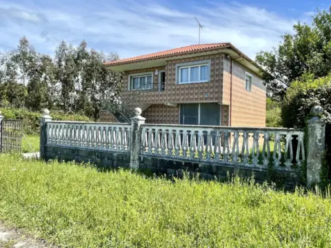 Casa en Teixeiro