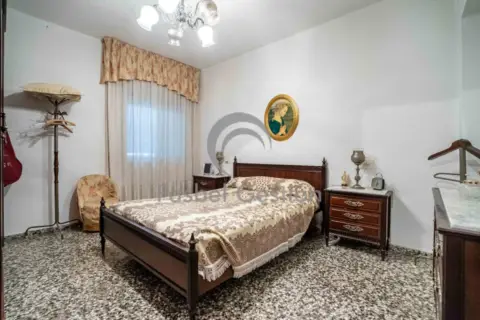 Piso en Cortes Valencianas