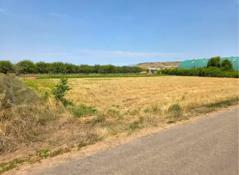 Finca rústica en Villamediana de Iregua
