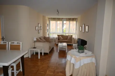 Piso en Avda de los Castros