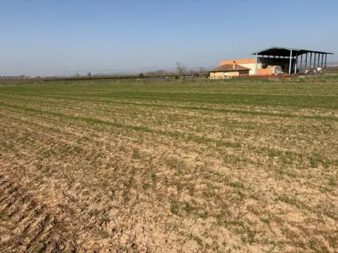 Finca rústica en Arrúbal