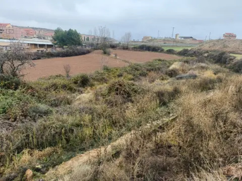 Finca rústica en Villamediana de Iregua