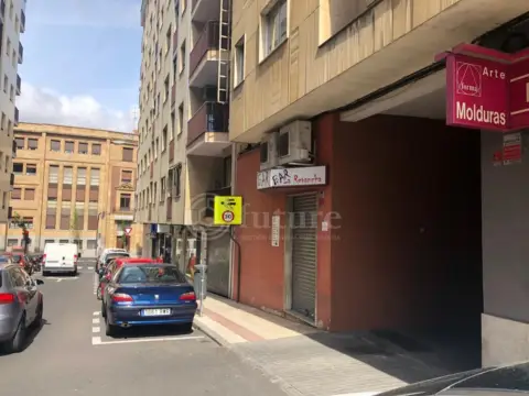 Garaje en calle de Padilla