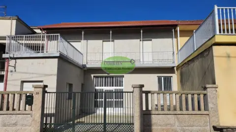 Terraced house in Vilar de Barrio