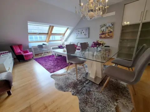 Apartamento en calle de Policarpo Sanz, 18