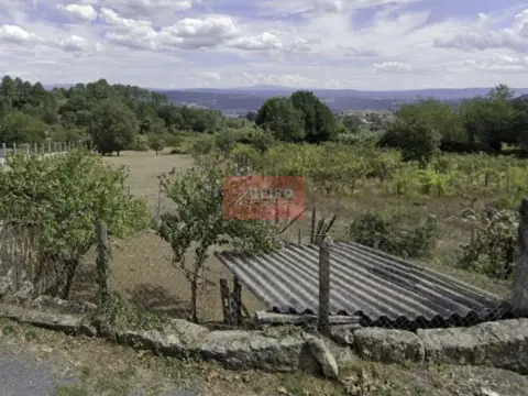 Terreno en Rúa Requeixo