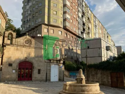 Local comercial en Plaza de San Cosme