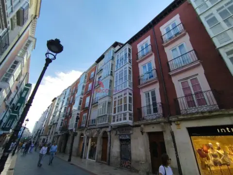Oficina en calle de Laín Calvo