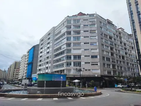 Piso en calle de Rosalía de Castro, 59