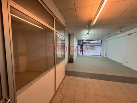 Local comercial en calle del Conde de Torrecedeira
