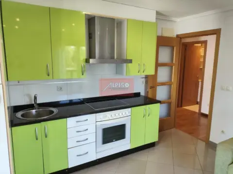 Apartamento en calle Villamil y Castro