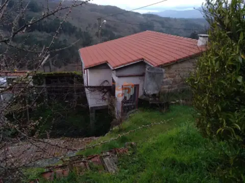 Casa en Lobios