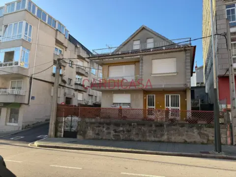 Casa en calle de Daniel Castelao