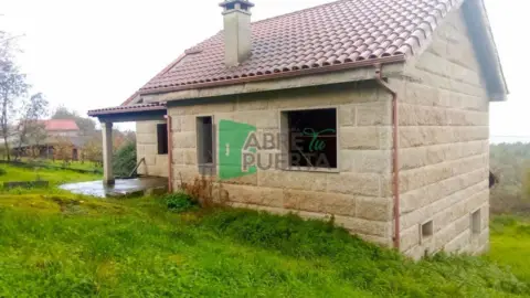 Chalet en Ourense