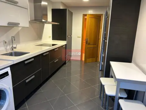 Piso en calle Salvador Dalí