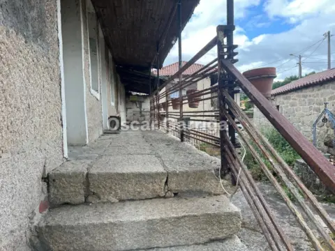 Casa en Amoeiro
