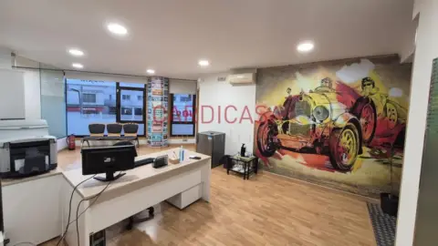 Local comercial en Avenida del Alcalde Gregorio Espino