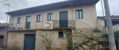 Casa en Carballiño (O)