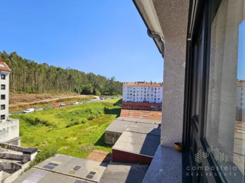 Piso en Avenida Rosalía de Castro