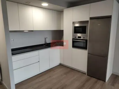 Apartamento en calle López Abente